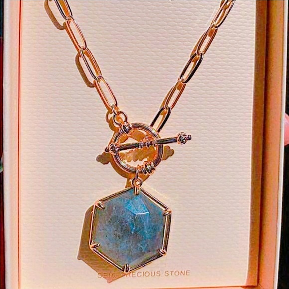 Galactic Gleam: Labradorite Necklace with Semi-Precious Stone‎ - Picture 3 of 4